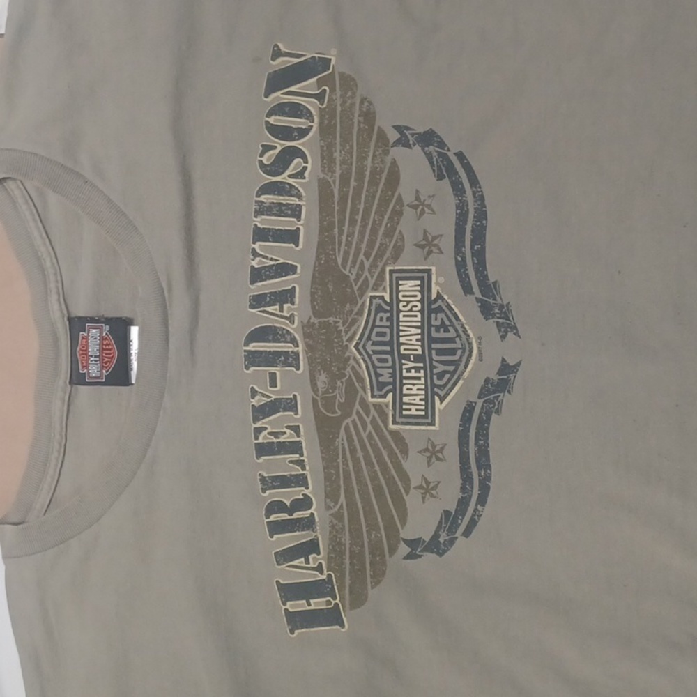 HD short sleeve  T shirt.